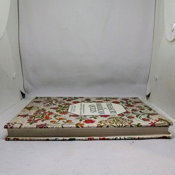Treasury Of American Quilts-Nelson & Houck-1984-Hardcover-DJ-Very Good Condition - Picture 5 of 12